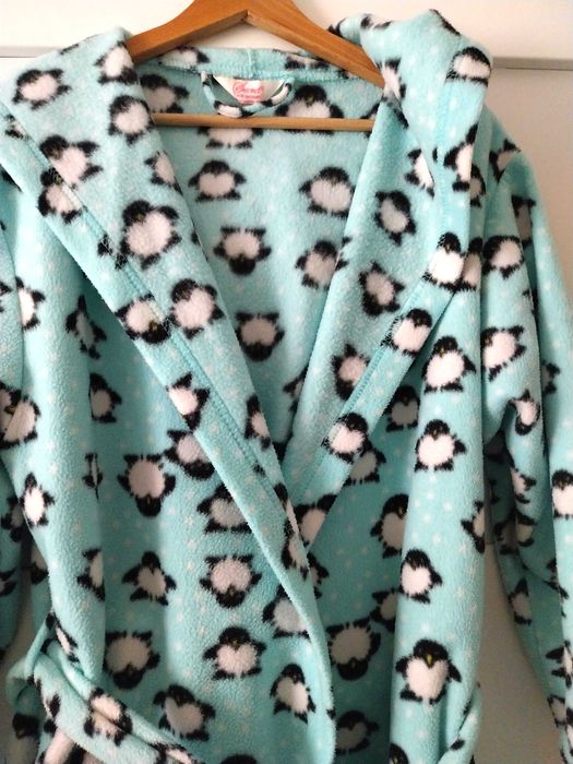 Świetny szlafrok z polarku w pingwiny*rozm. 38-40