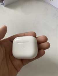 Продам кейс Airpods 3 оригінал a2566