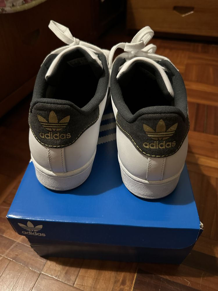 Adidas Superstar originais tamanho 40