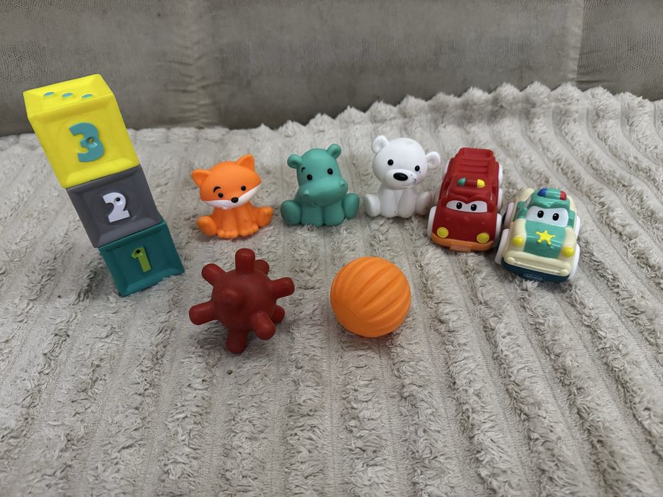 Ігровий набір Infantino машинки , звірі , мʼячики