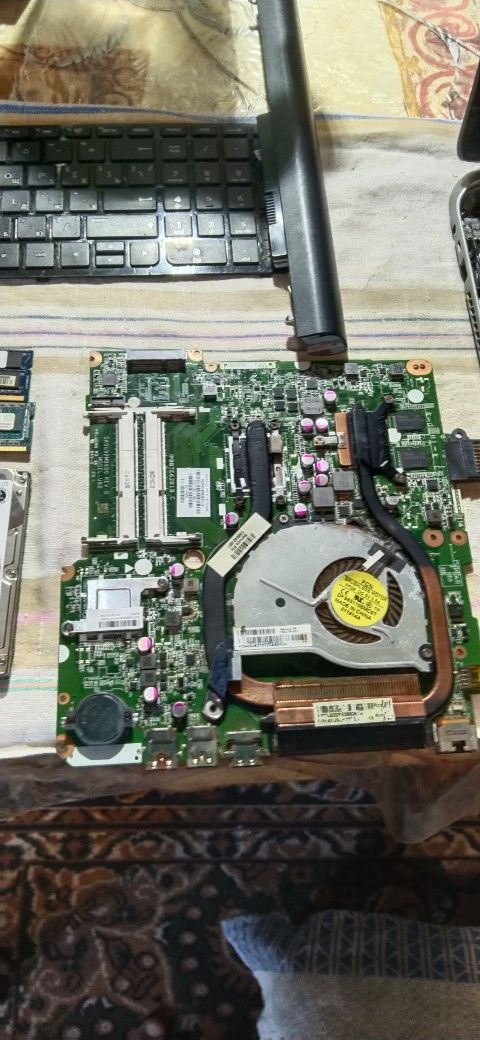 Ноутбук hp rt3290 на запчасти.