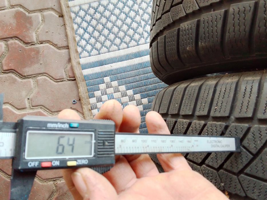 Cena za 2 Opony zimowe 205/60r16 CONTINENTAL 6.5mm