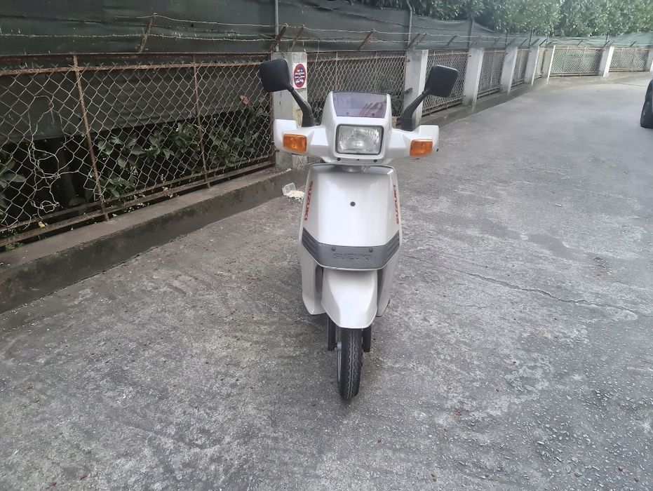 Scoter SUZUKI CP50