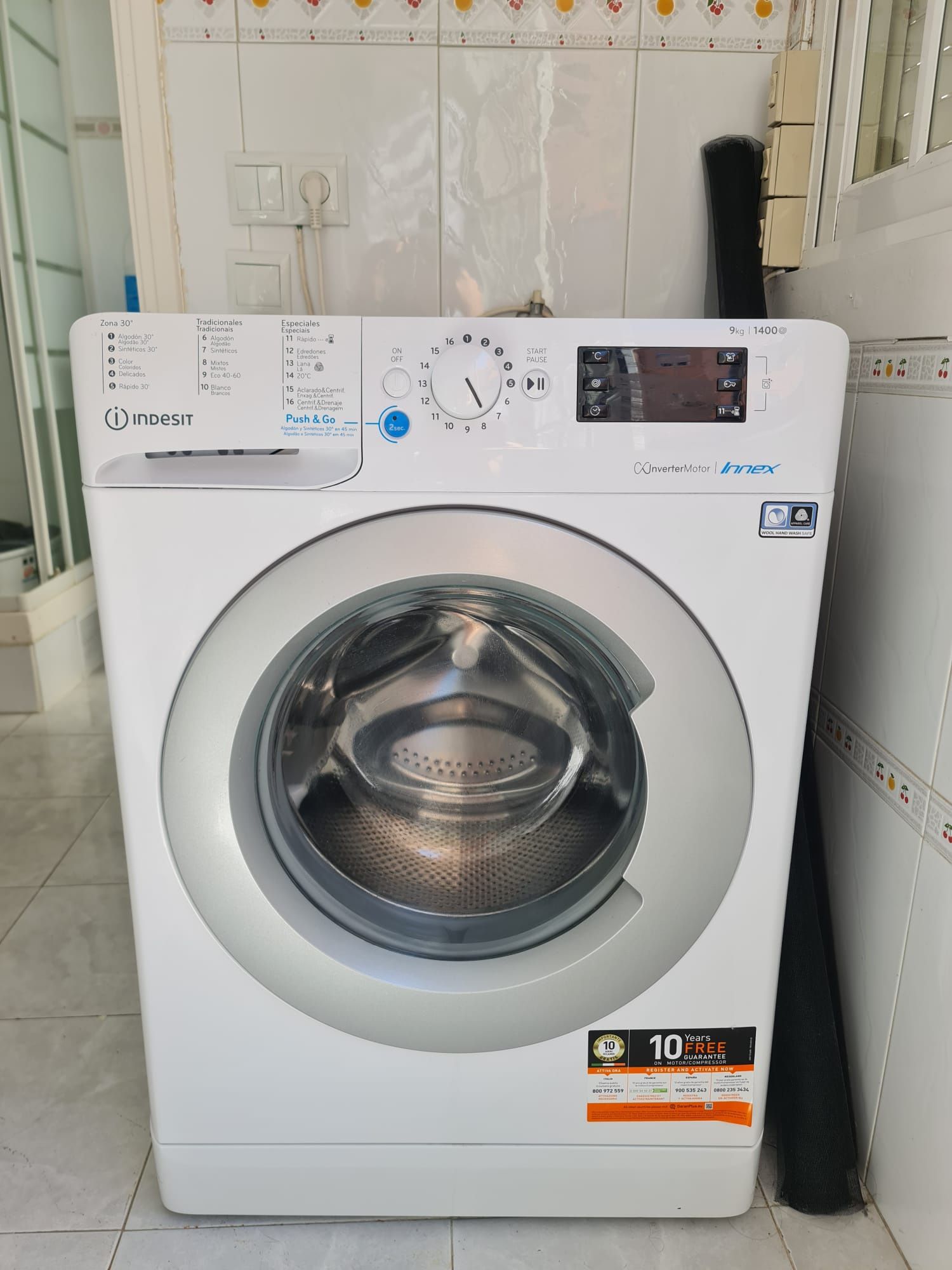 Máquina de lavar roupa - Indesit 9kg