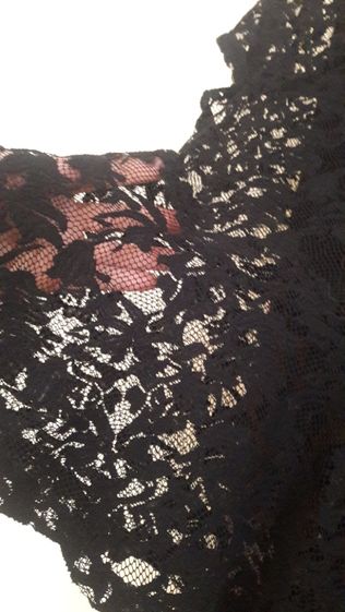 Czarna ażurowa bluzka z baskinką M/L koronka George-koronka