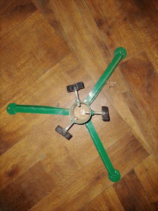 Подставка под ёлку б/у