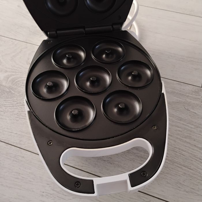 Gofrownica do mini pączków
-22%
45,00 zł