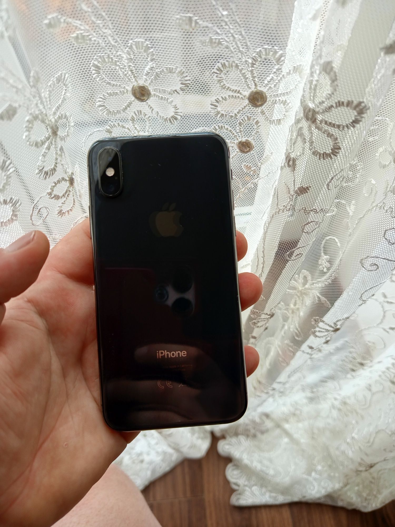 IPhone xs продам