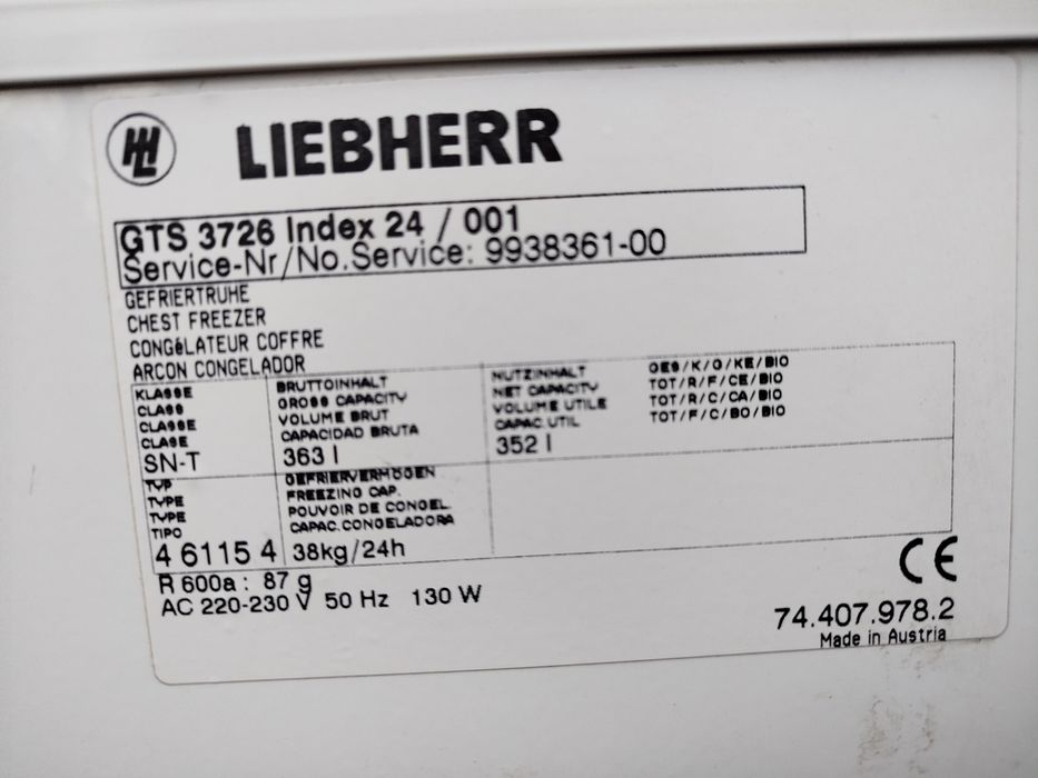 Морозильна камера ларь на 363л LlEBHERR