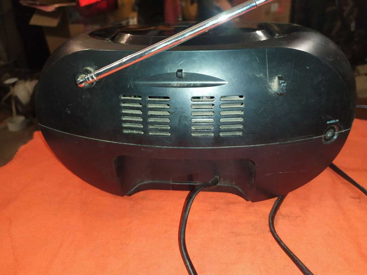 Продам магнитолу Philips AZ320, полностью рабочая (Радио, CD, USB)