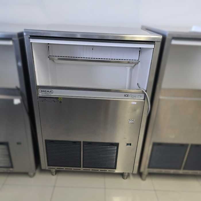 Máquina de gelo em cubos Brema (produção 90kg/24h, depósito 55kg)