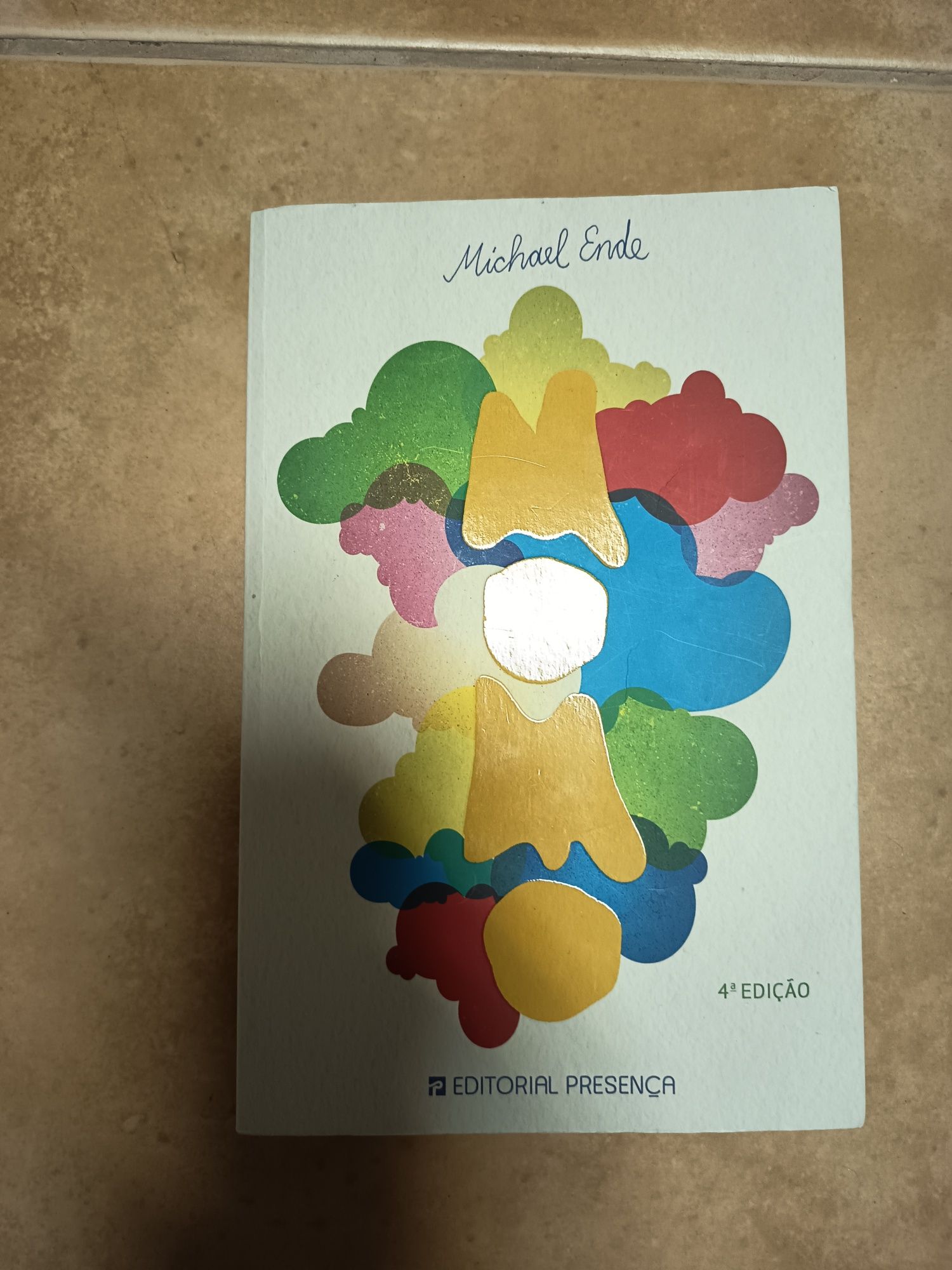 Momo - Michael Ende