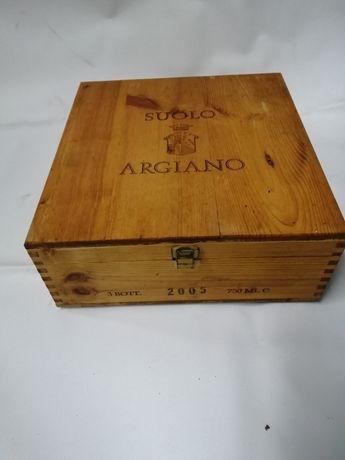 Ящик, коробка для вина