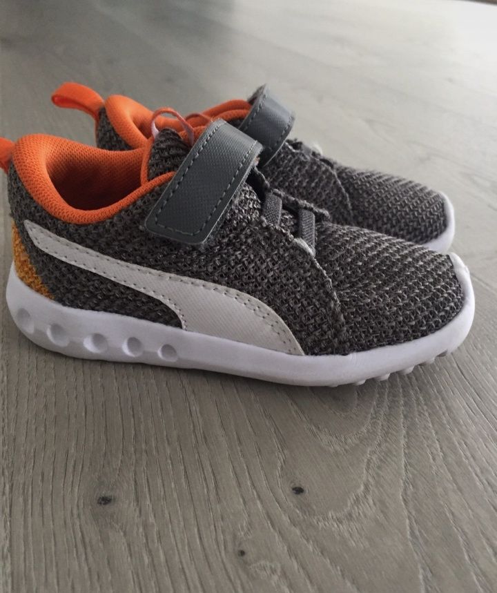 Obuwie sportowe Puma r 22