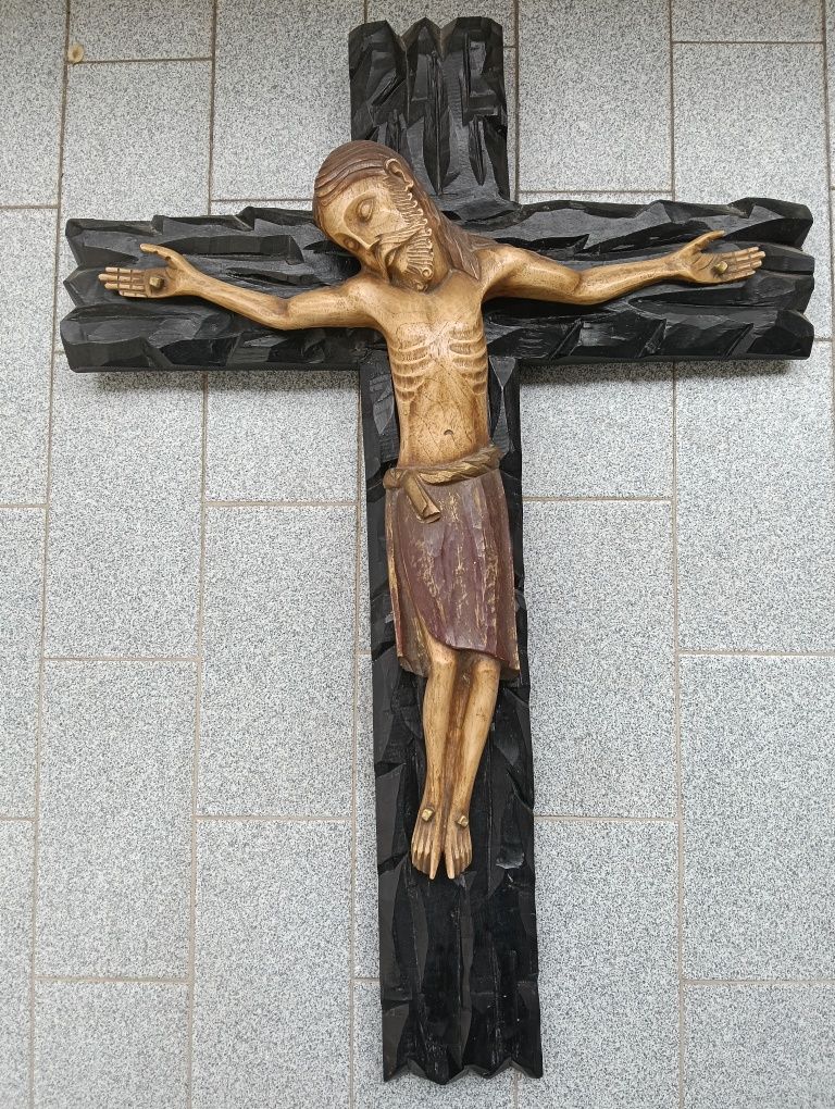 Crucifixo em marfinite