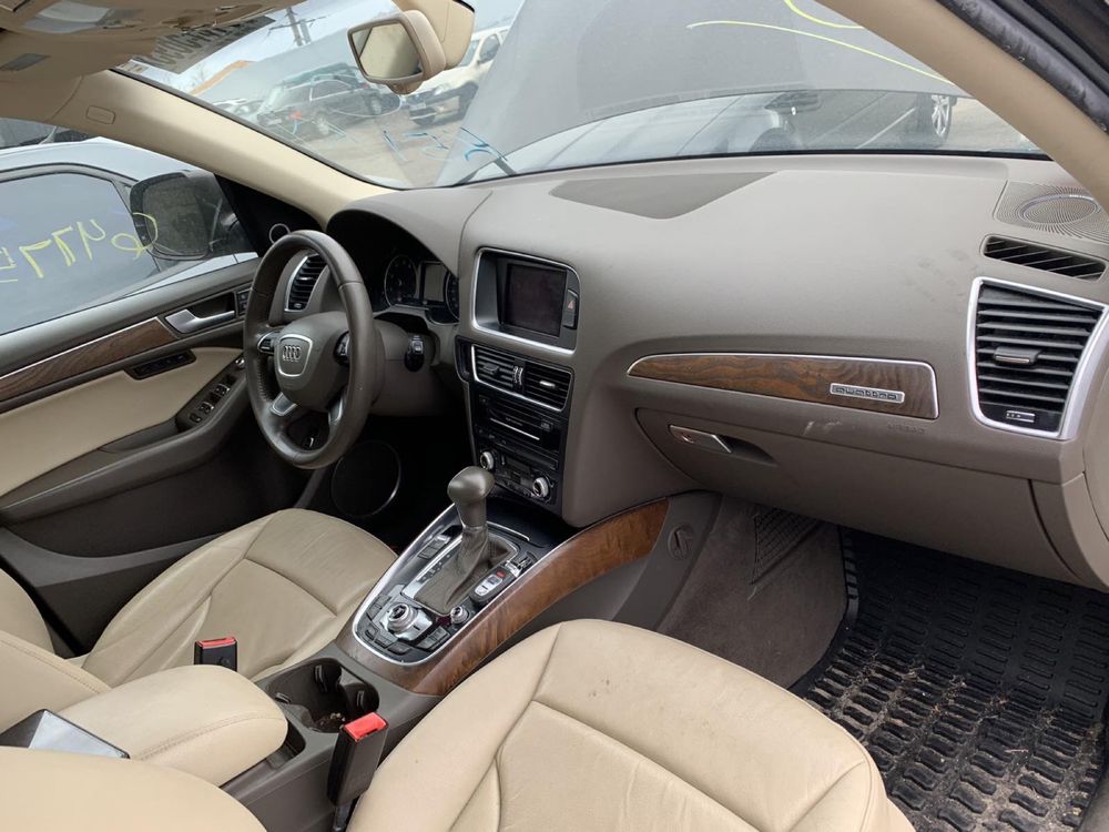 торпеда чорна торпеда магнитола подушка в торпеду audi Q58r 80a a4b8b9