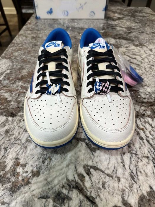 11 - Fragment Design x Travis Scott x Air Jordan 1 Retro OG SP Low Sai