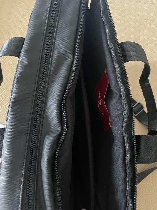 Lion of Porches: Mala para portatil