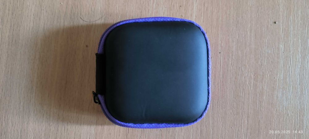 Продам чехол для наушников