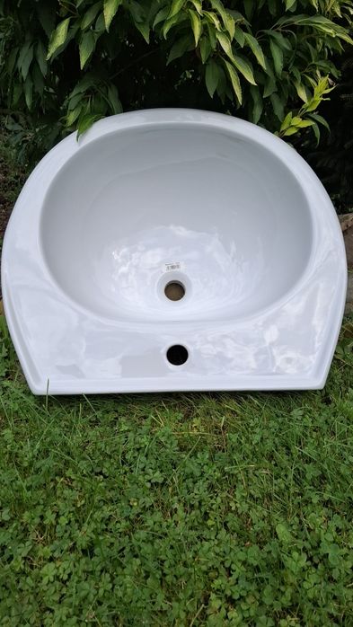 Umywalka ceramiczna
