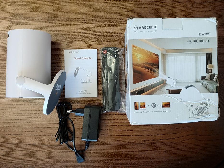 Проектор Magcubic HY300 Pro NEW, Android 14, домашній кінотеатр