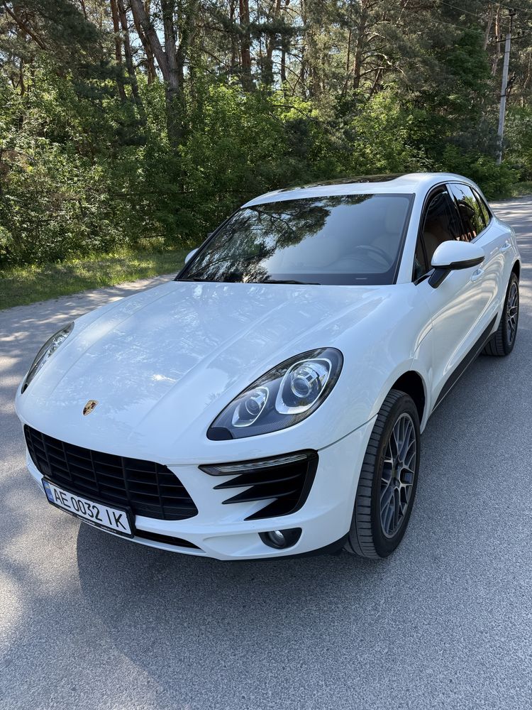 Porsche Macan 2.0 White Pearl