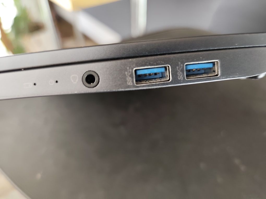 !!Para despachar!! Portatil MSI 14" i7 8GB 1TB Espetacular
