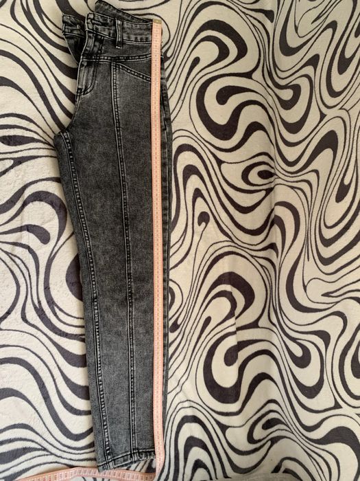 Продам джинси XS