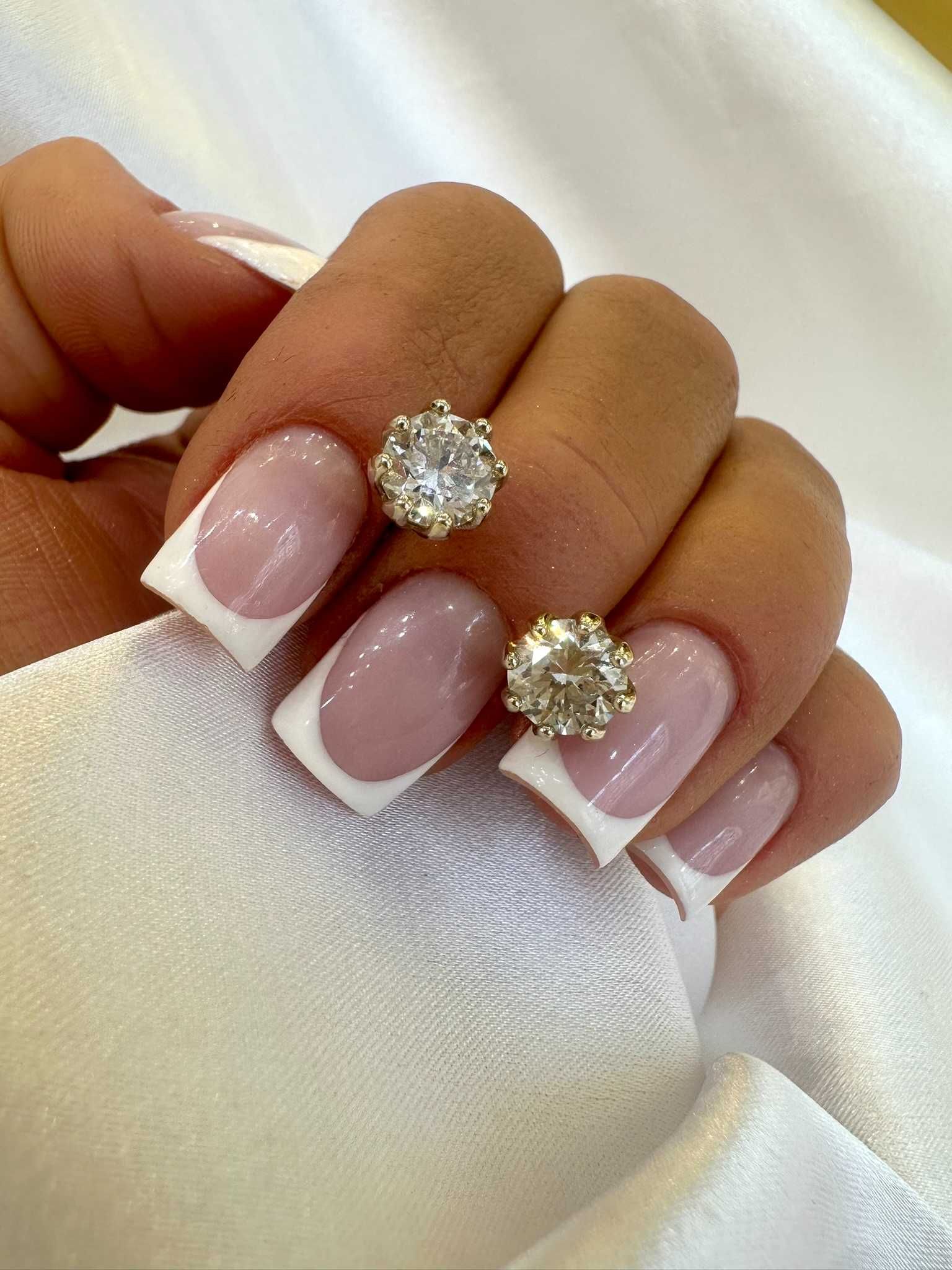 Kolczyki z diamentami 2.00 CT VVS1/H Certyfikat IGI