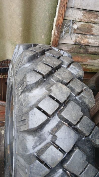 Продам Мазовское колесо в сборе 12.00-R20