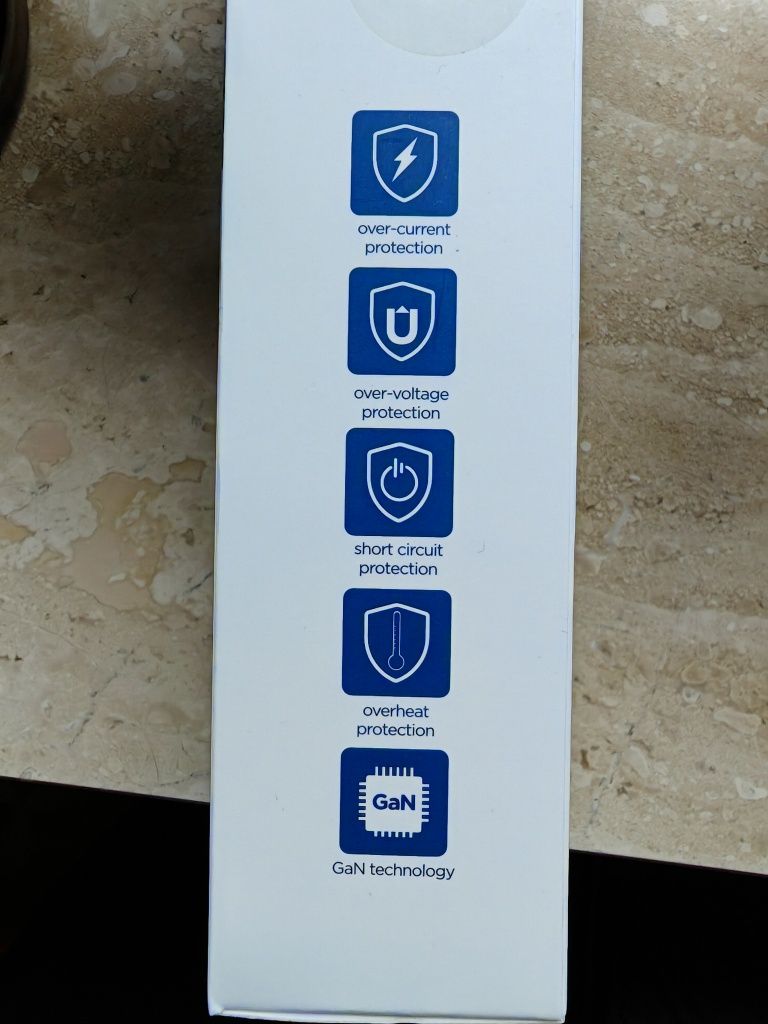 Gembird USB PD USB typu C, 4x USB 65W Czarny