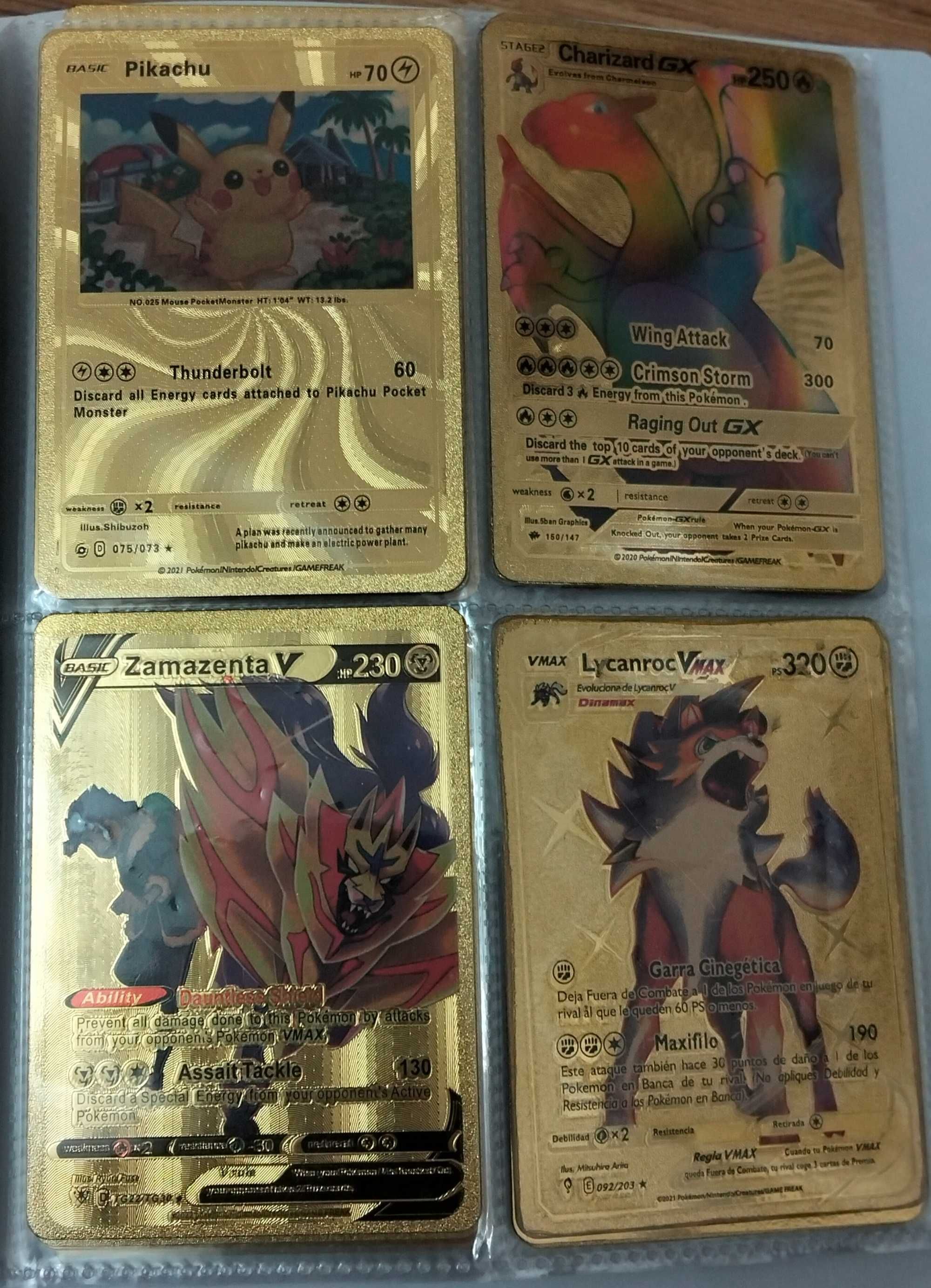 32 cartas de Pokémon douradas
