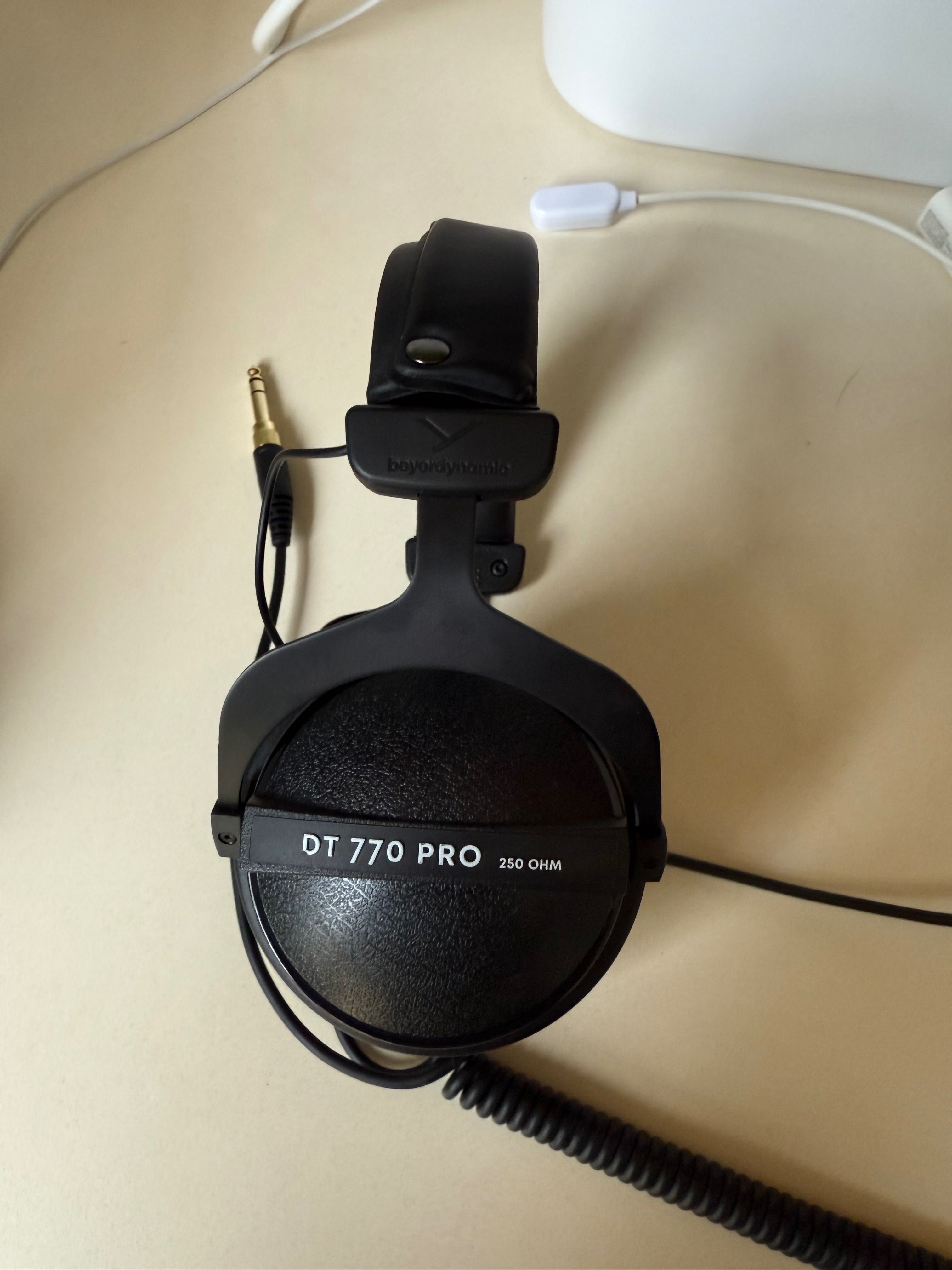 Beyerdynamic DT 770 PRO 250 OHM