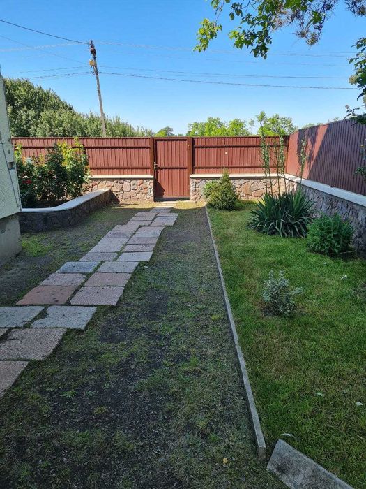 Продам 3-х пов. цегляний БУДИНОК в с. ВІЛЬНІЙ ТЕРЕШКІВЦІ.  137000