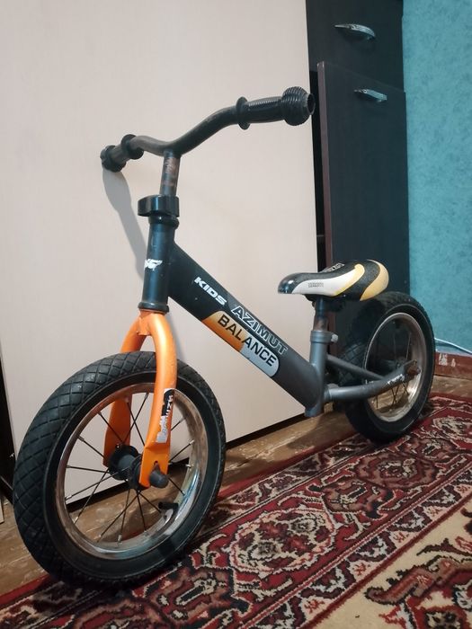 Беговел самокат скейтборд