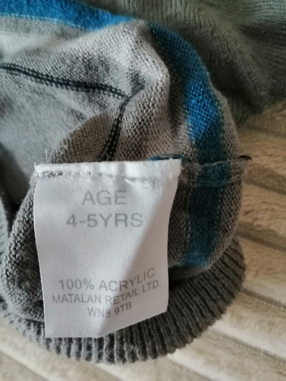 Sweterek rozmiar 104