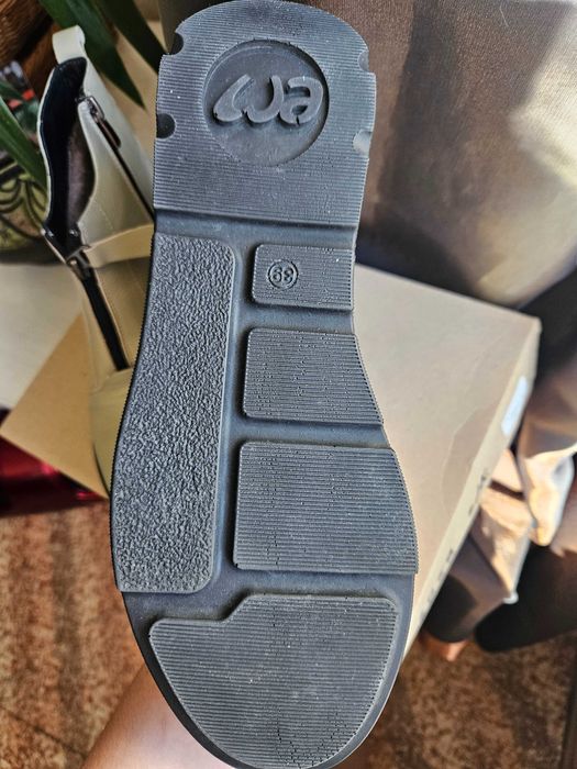 Черевики жіночі шкіряні