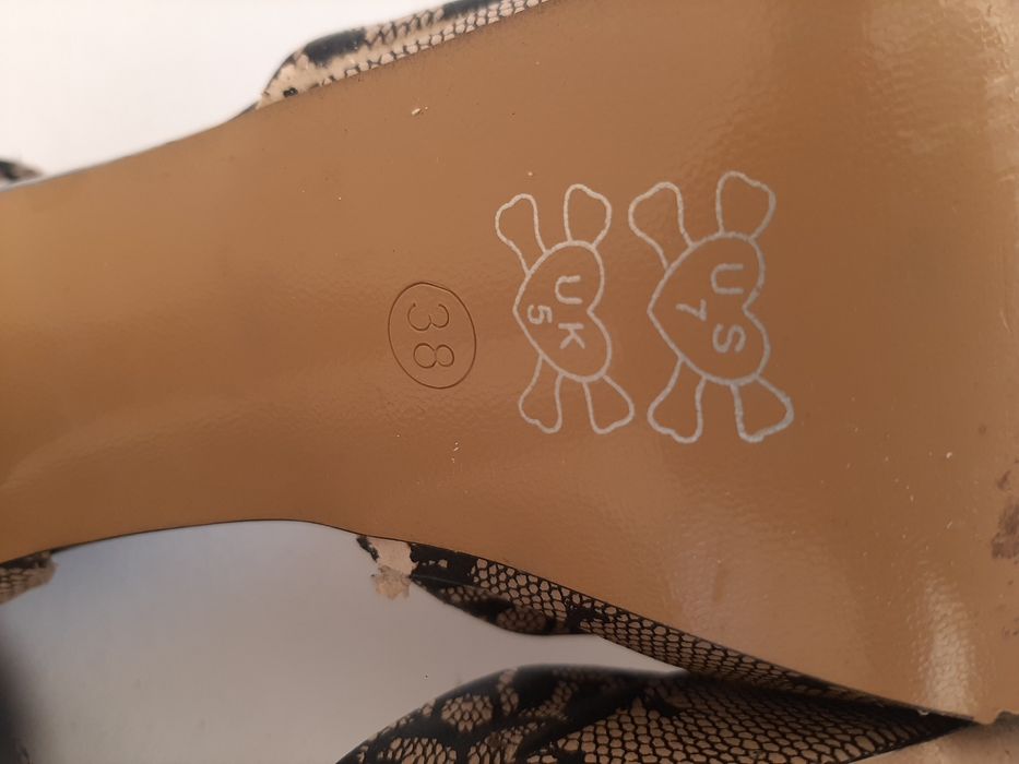 Туфлі Iron Fist з черепами 38 розмір босоніжки