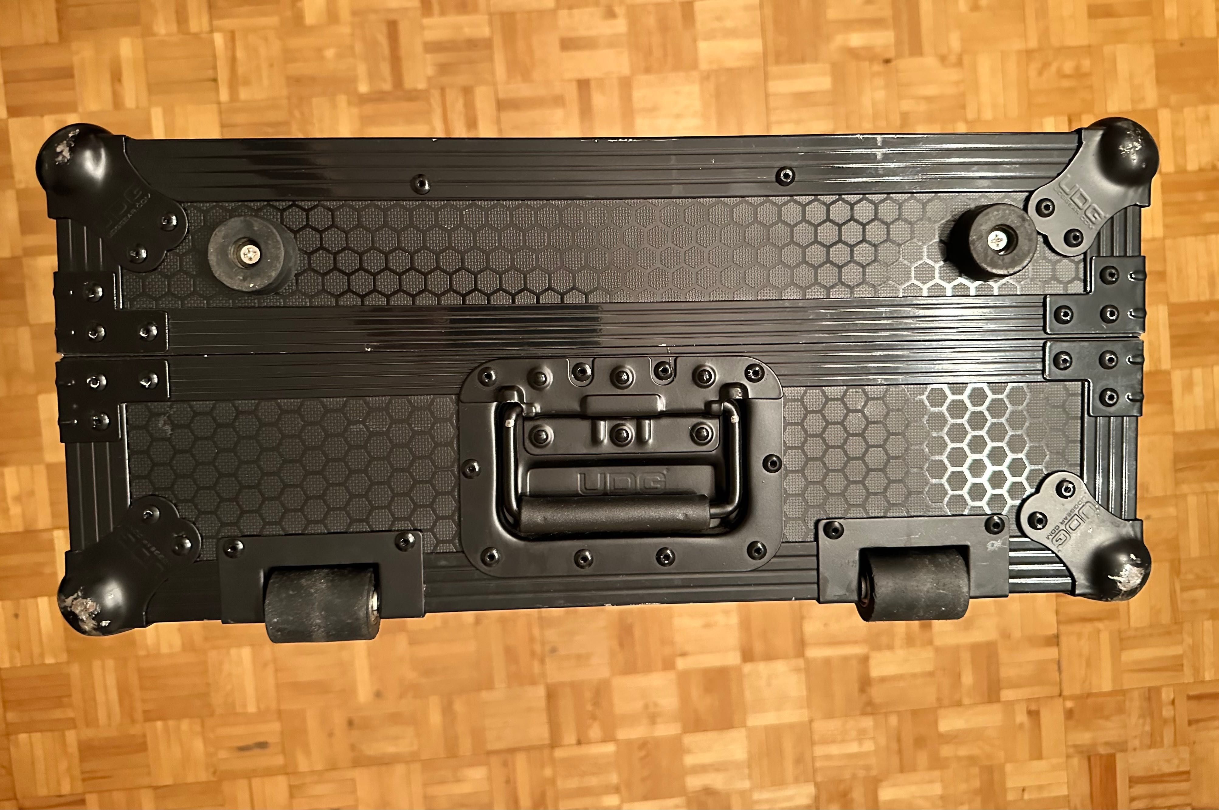 Case UDG Rane 72 plus 2 x Rane Twelve