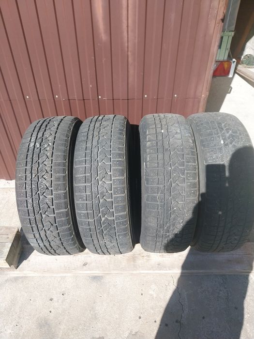 Opony zimowe 225/ 65 /17