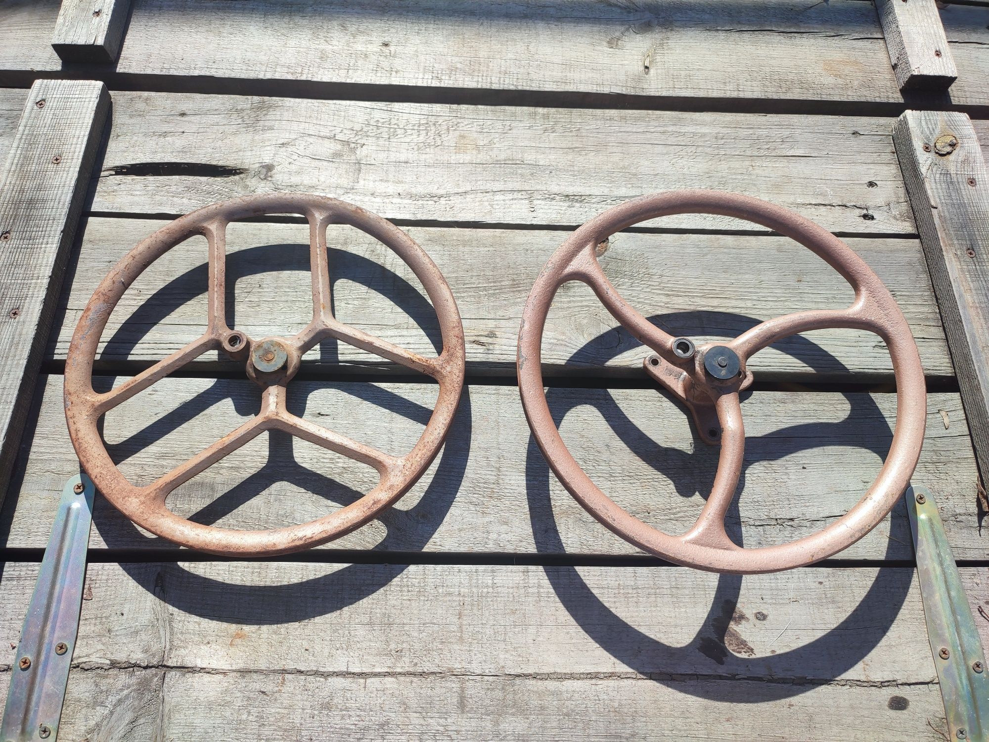 Чугунное колесо СССР шкив от швейной машинки 31 - 32 см