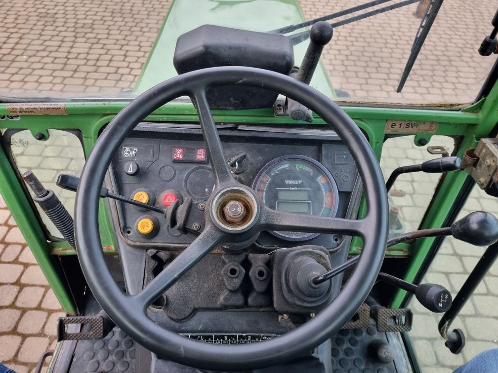 Fendt 250V od pierwszego właściciela Sadowniczy Brutto F Vat