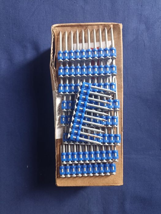 Дюбель гвозди TOUA