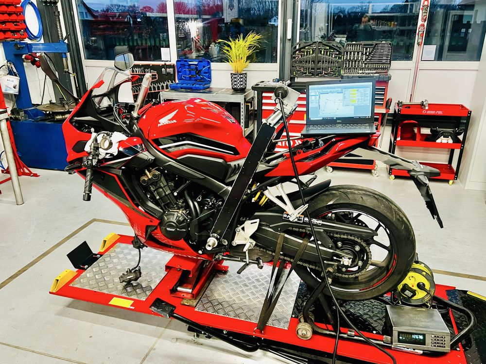 Laserowy pomiar geometrii ramy motocykla / sprawdzenie geomteria ramy