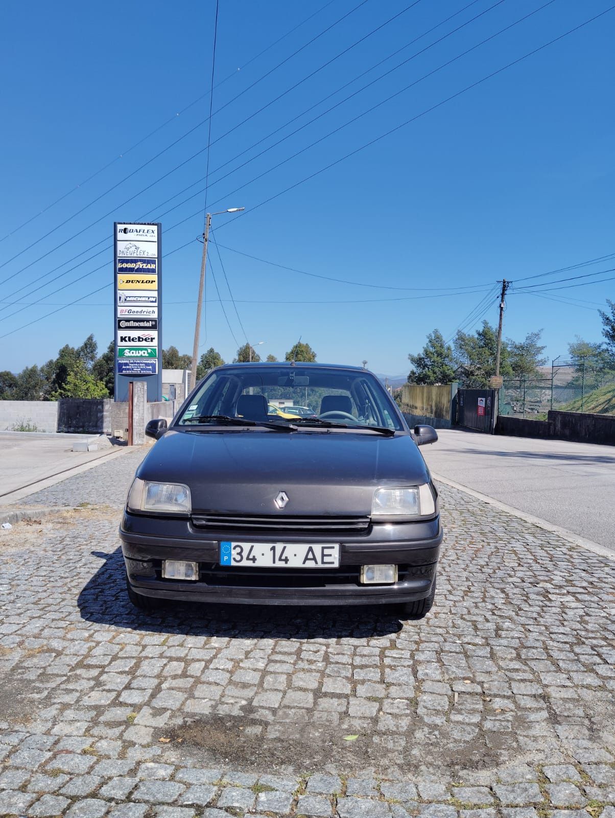 Renault baccara 1.4 3 portas