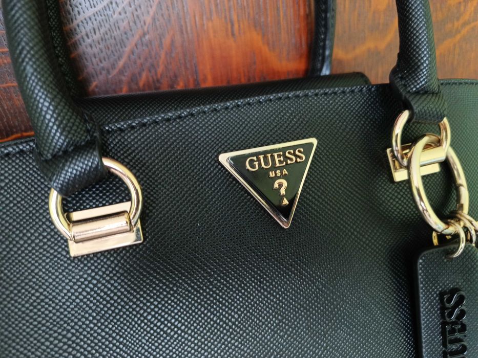 Torebka Guess Noelle czarna