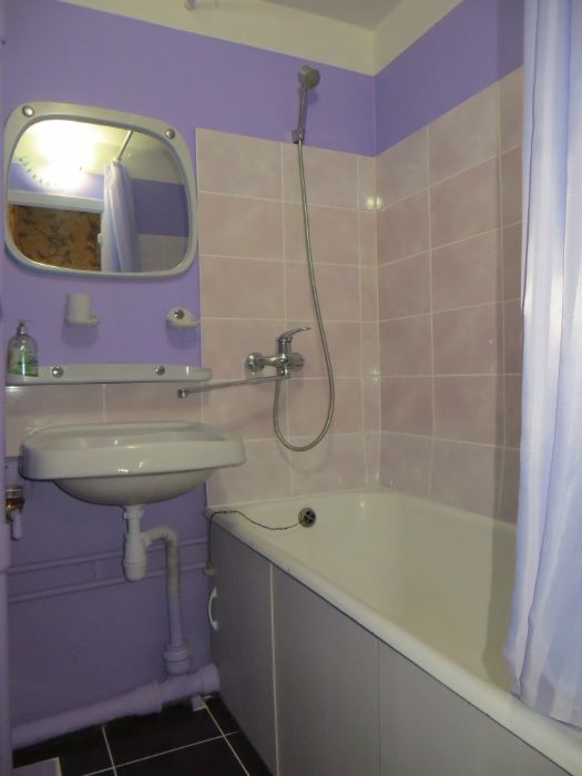 ст. метро “Героев Днепра” 1-мин. ходьбы. пр.Оболонский-43.-9-555.biz.ua