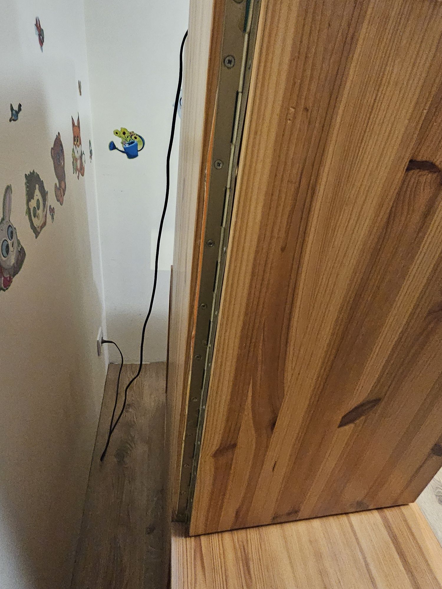 Toaletka z litego drawna