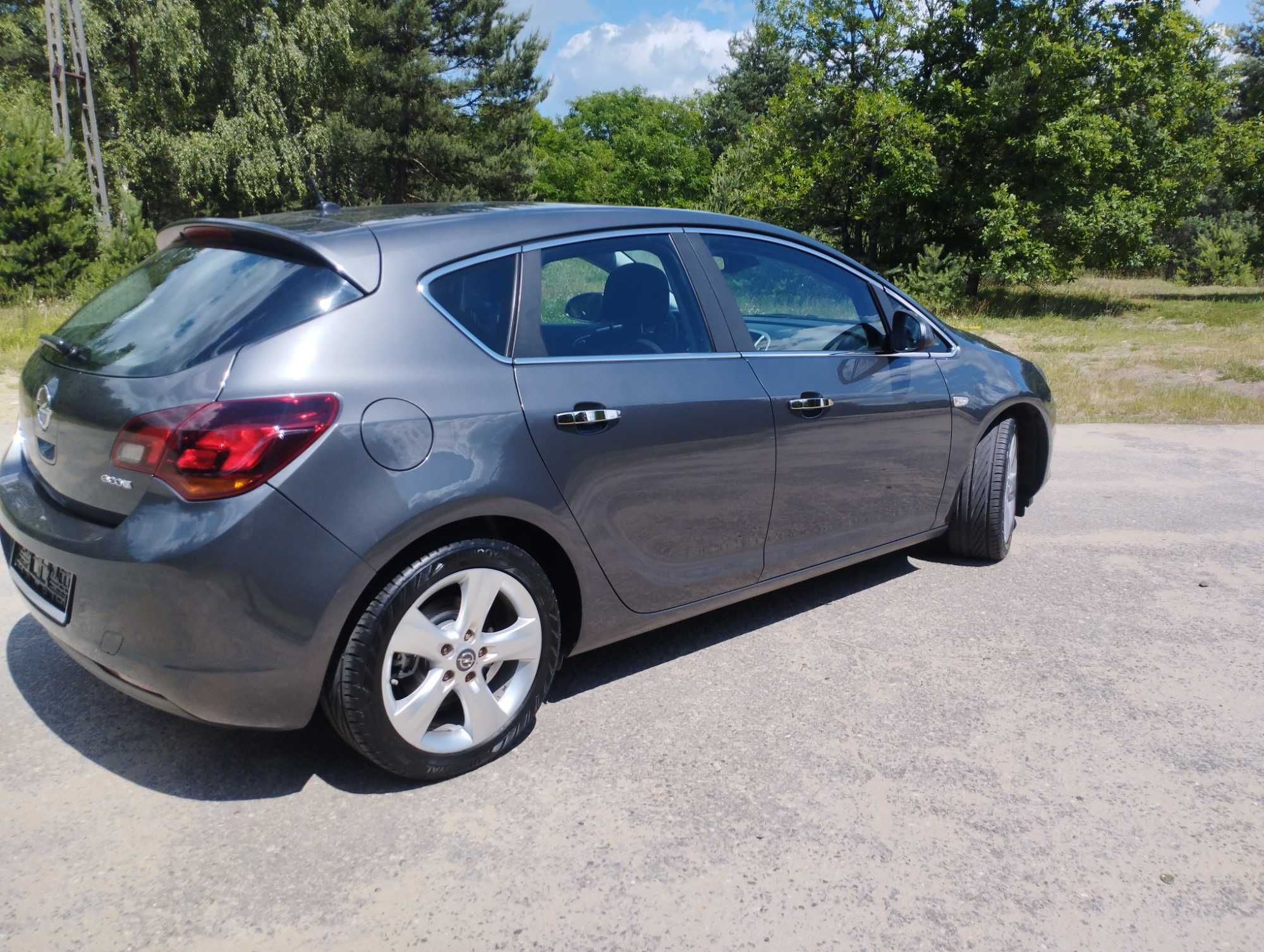 Opel Astra J 1.7 CDti Zarejestrowana !!
