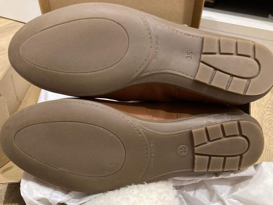 Botas rasas novas em camel 35